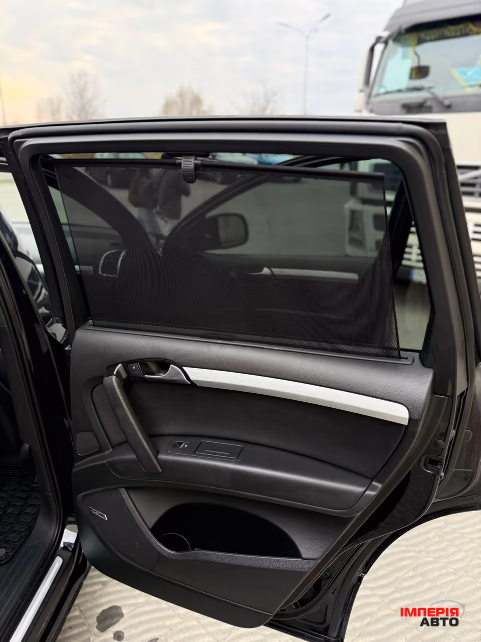 Audi Q7 - фото 38