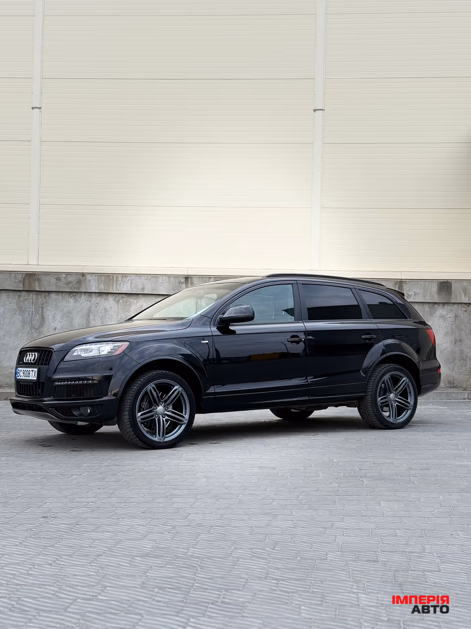 Audi Q7 - фото 1