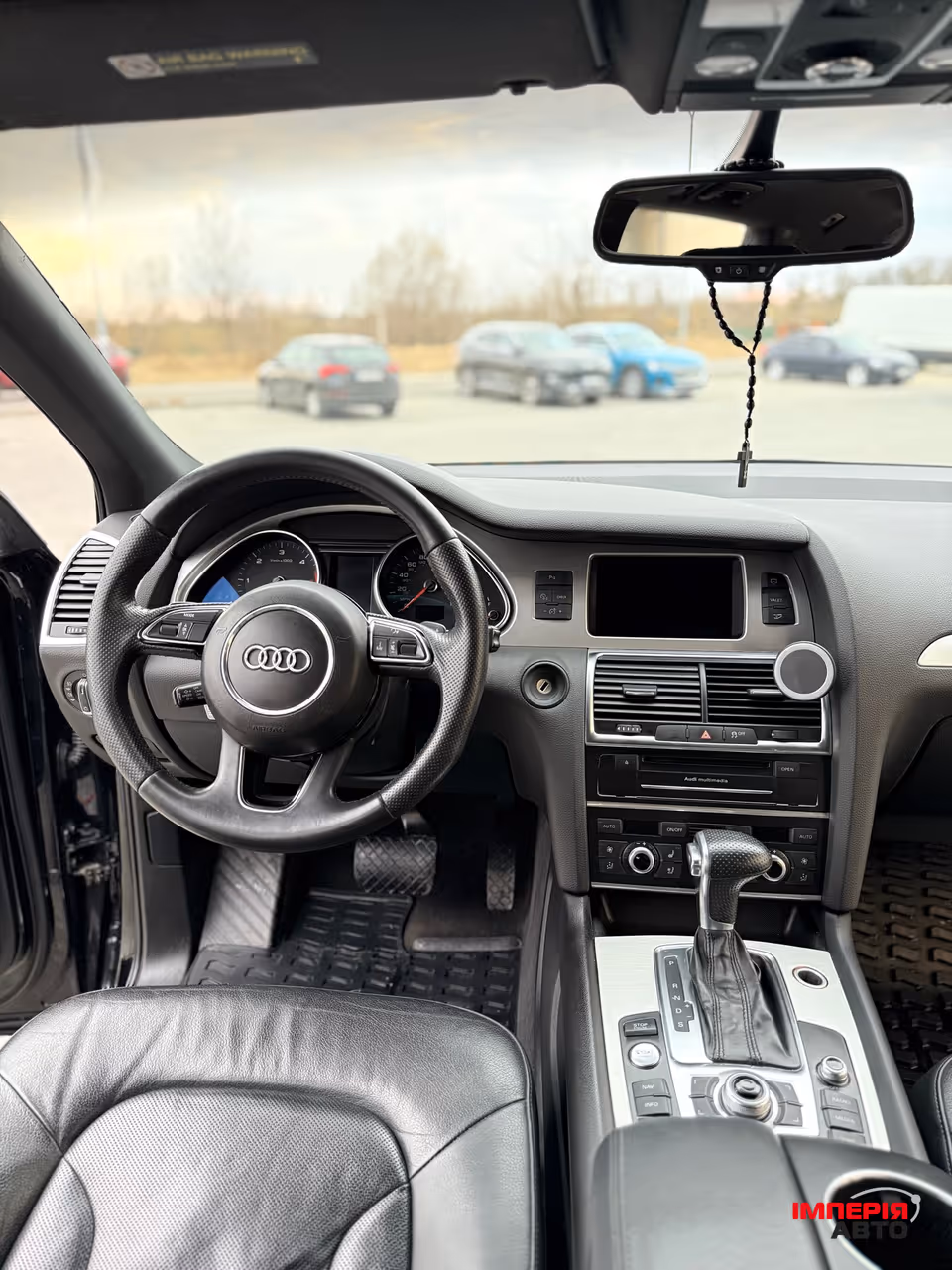 Audi Q7 - фото 37