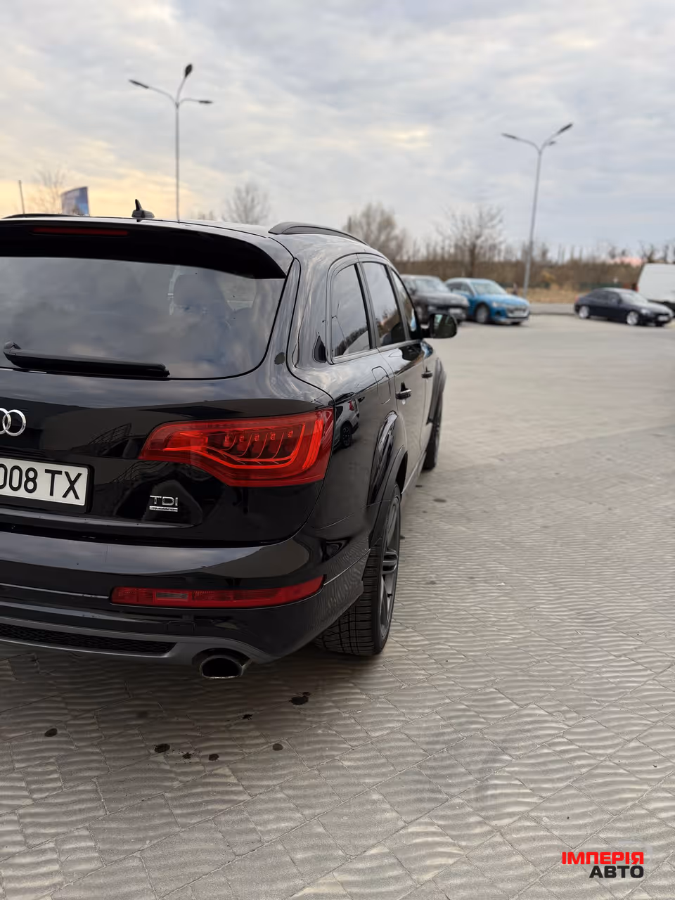 Audi Q7 - фото 12