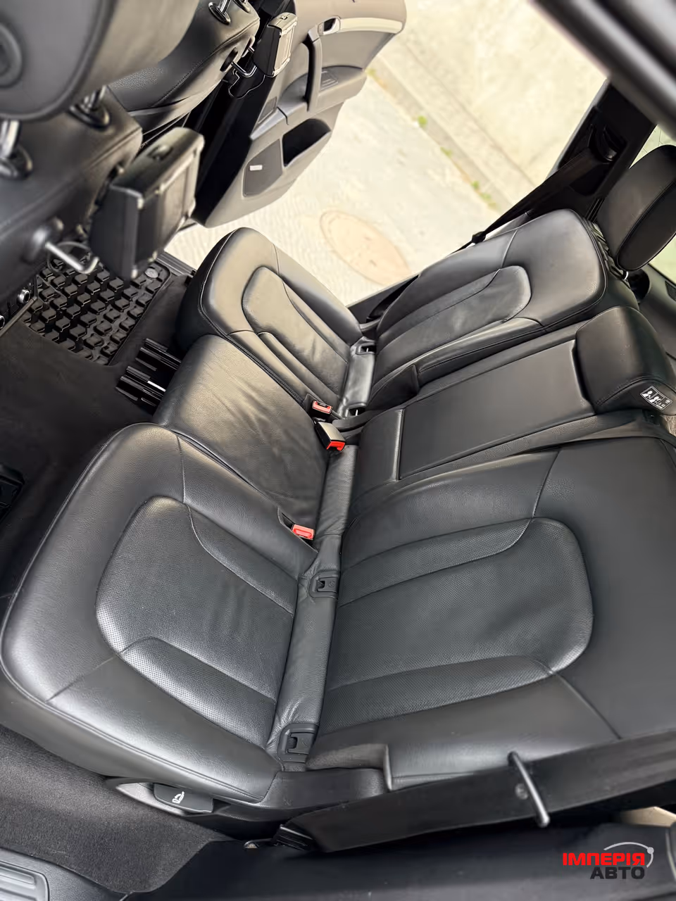 Audi Q7 - фото 26