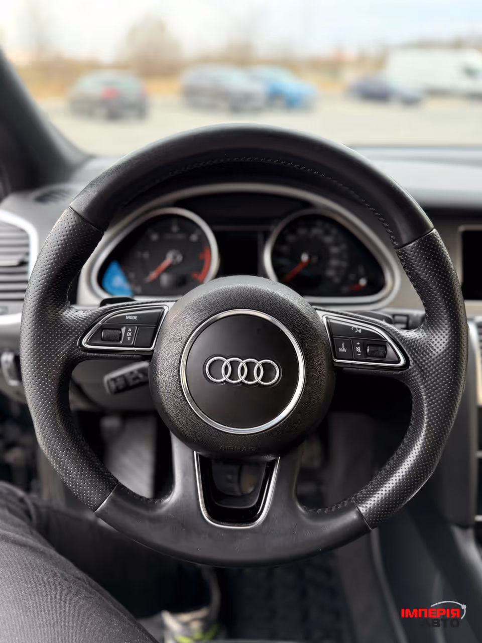 Audi Q7 - фото 33
