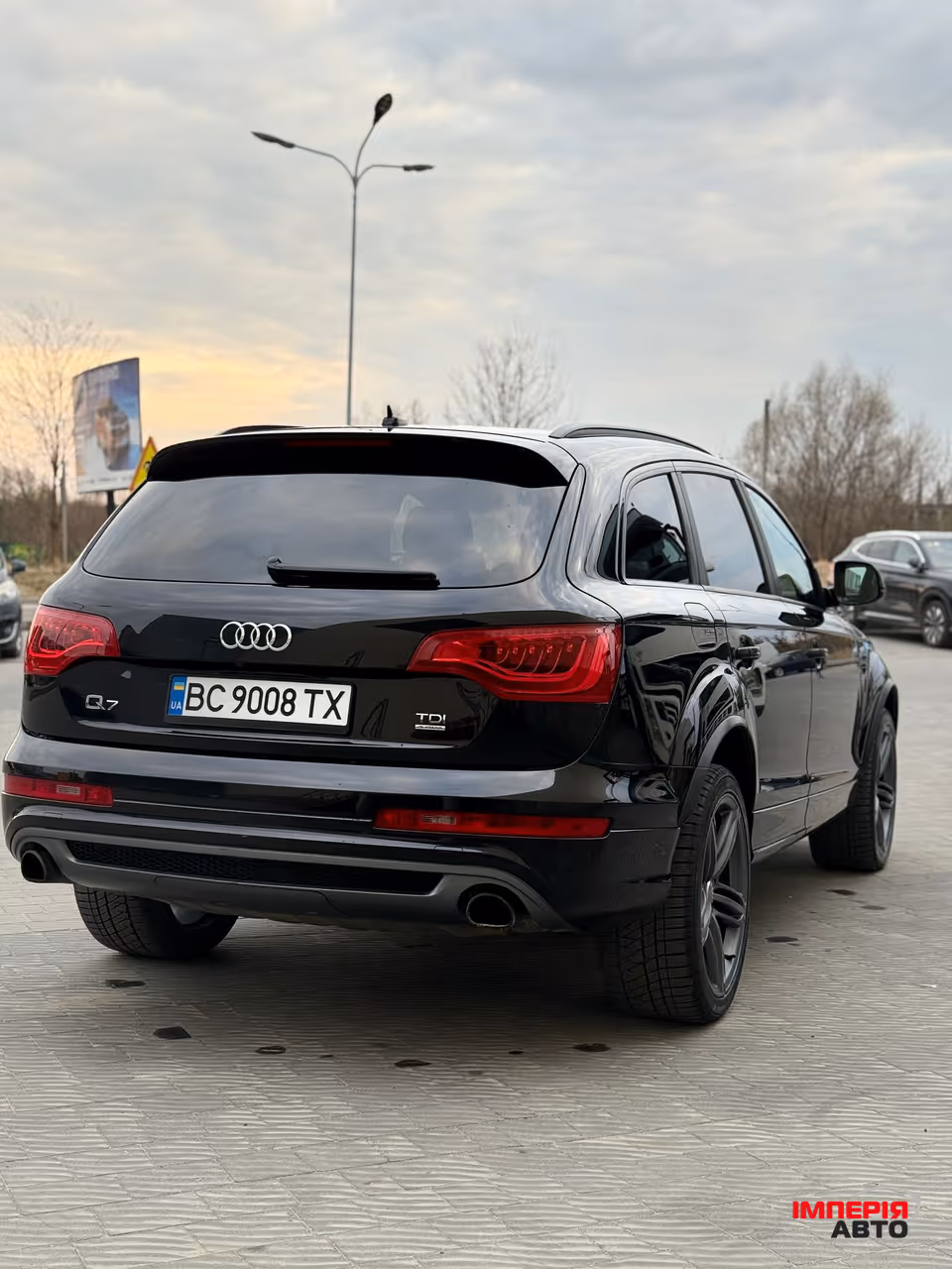 Audi Q7 - фото 57