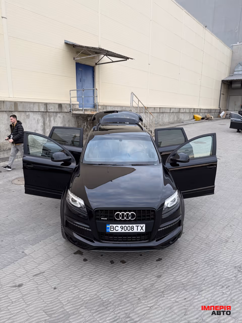 Audi Q7 - фото 23