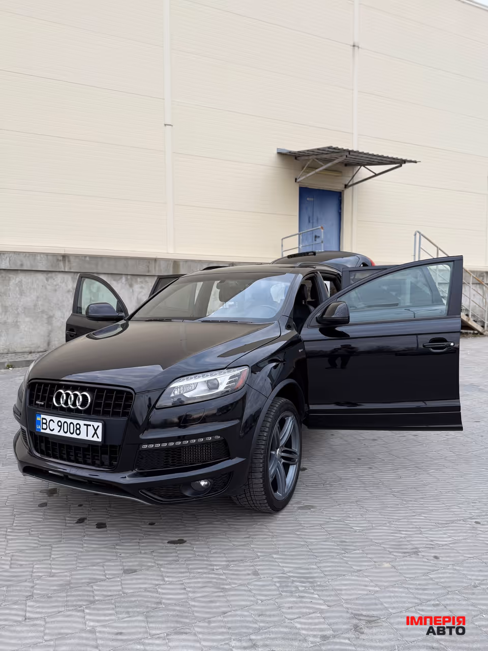 Audi Q7 - фото 21