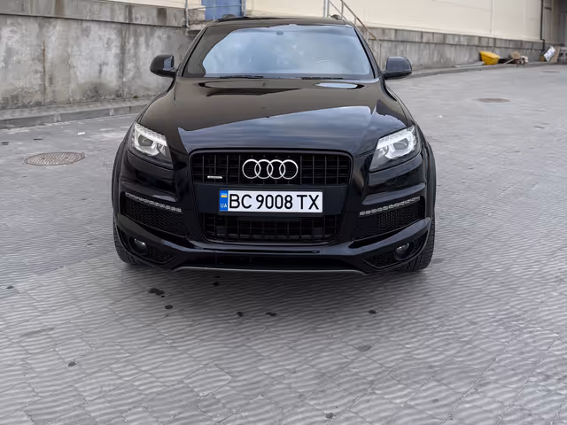 Audi Q7 - фото 4