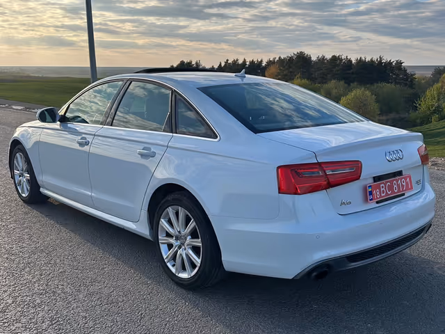 Audi A6 - фото 5