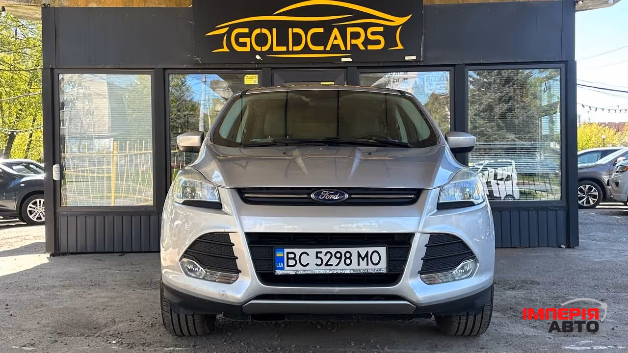 Ford Escape - фото 1