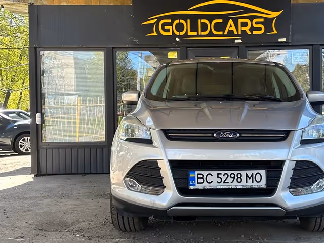 Ford Escape - фото 1