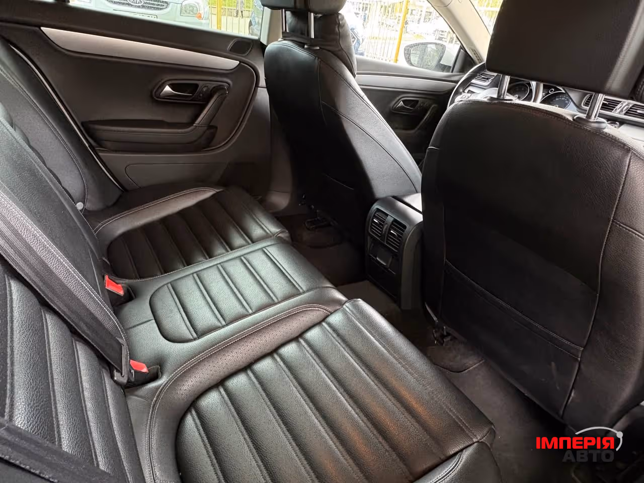 Volkswagen Passat CC - фото 6