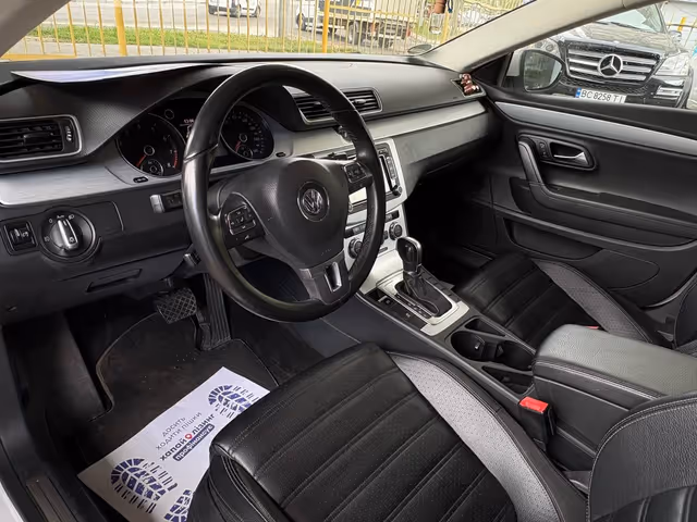 Volkswagen Passat CC - фото 4