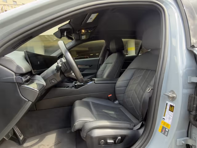 BMW i5 - фото 2