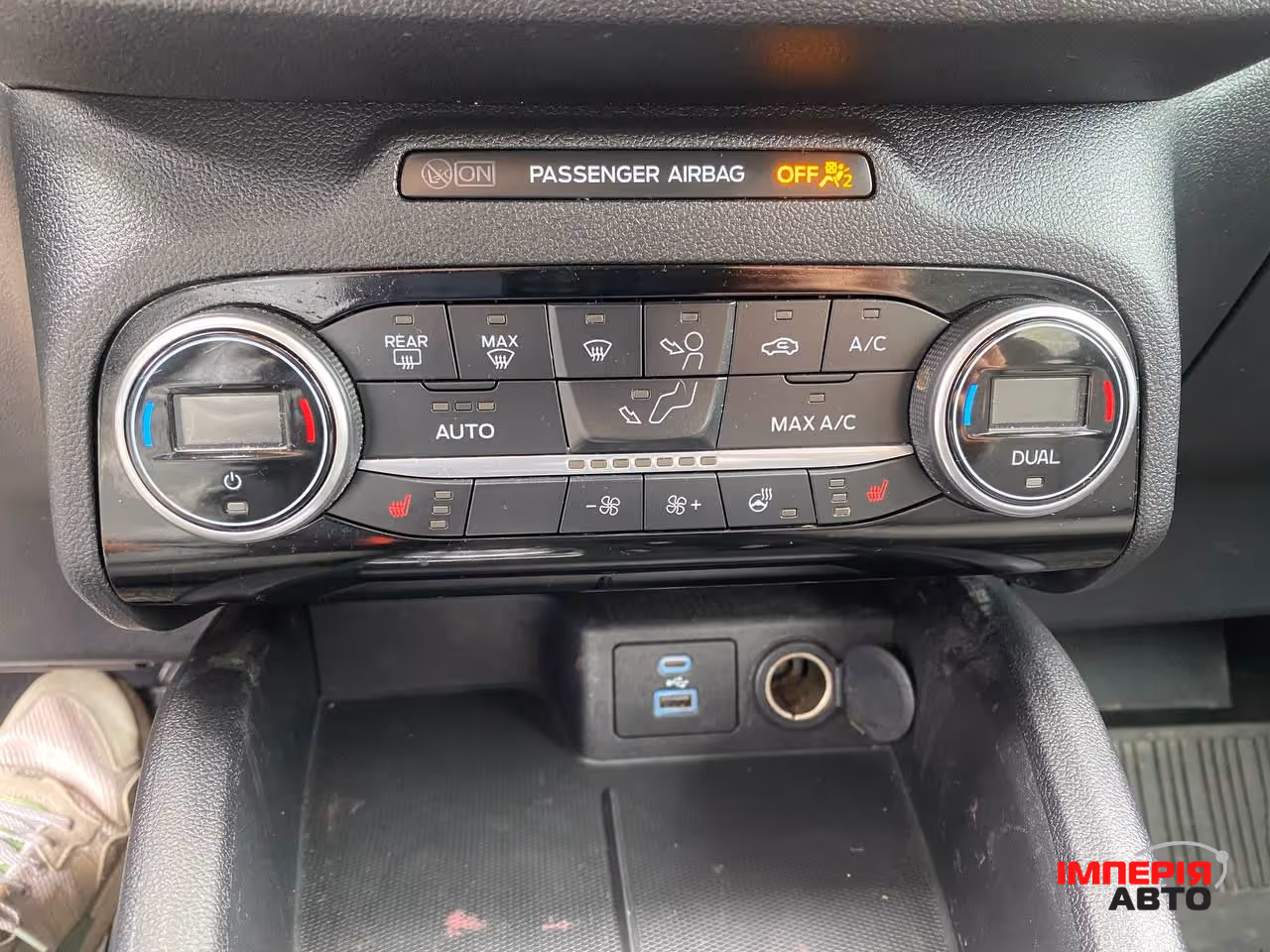 Ford Escape - фото 10
