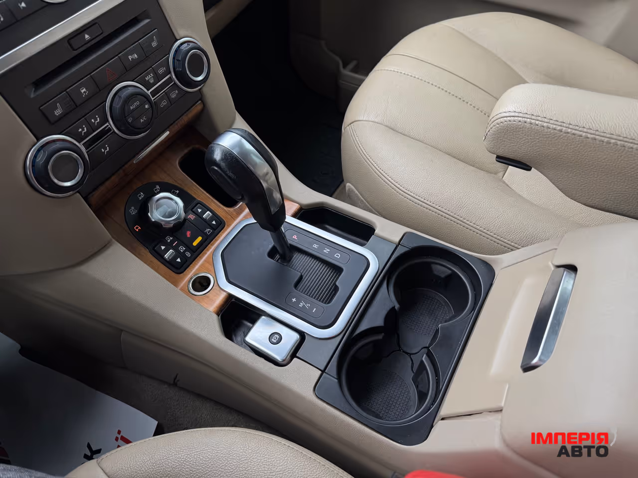 Land Rover Discovery - фото 16