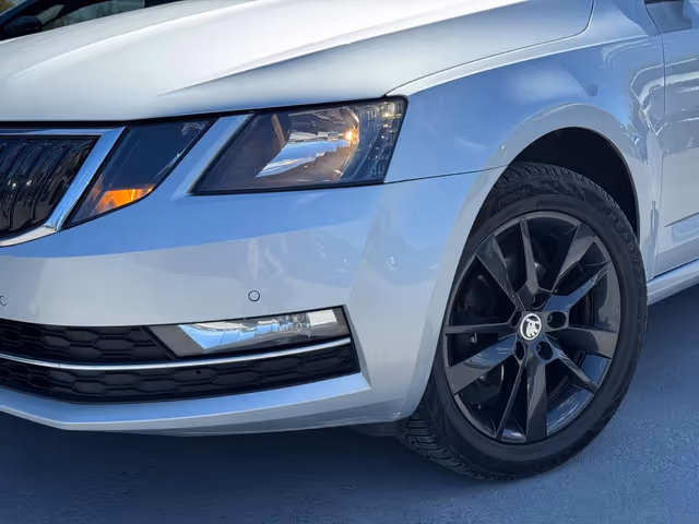 Skoda Octavia - фото 5