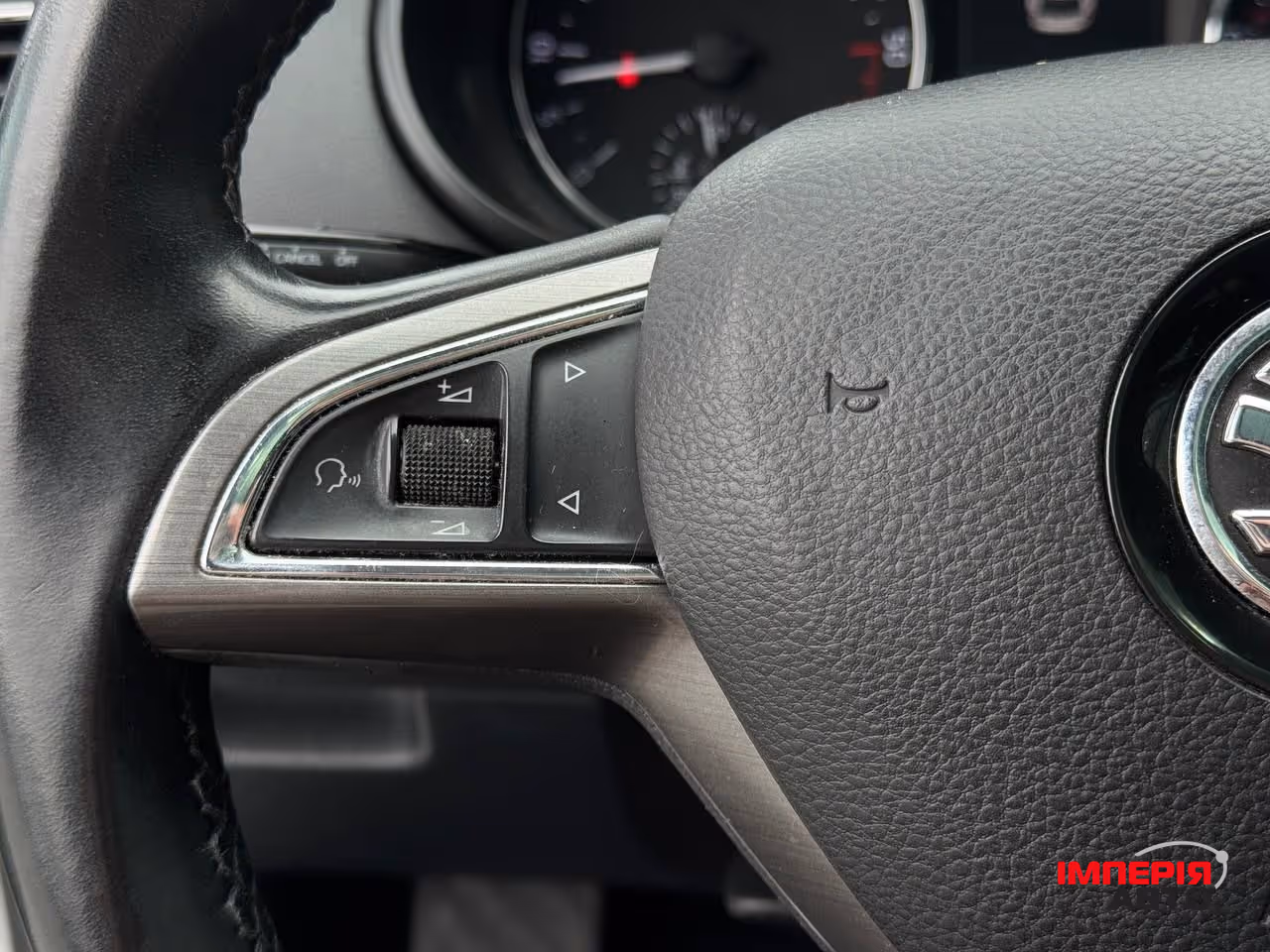Skoda Octavia - фото 44