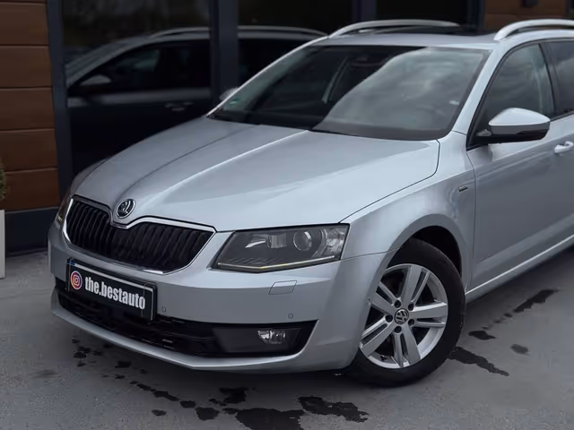 Skoda Octavia - фото 3
