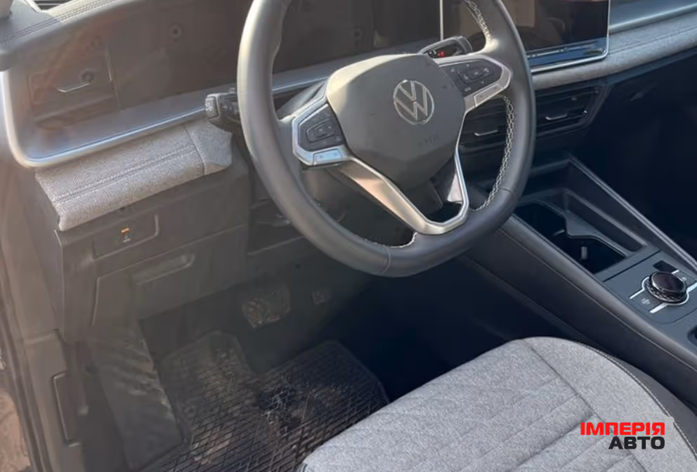 Volkswagen Tiguan - фото 7
