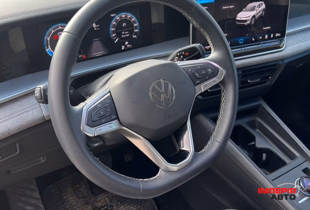 Volkswagen Tiguan - фото 12