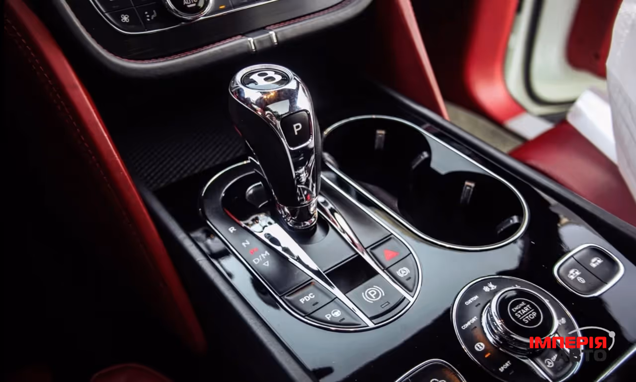Bentley Bentayga - фото 29