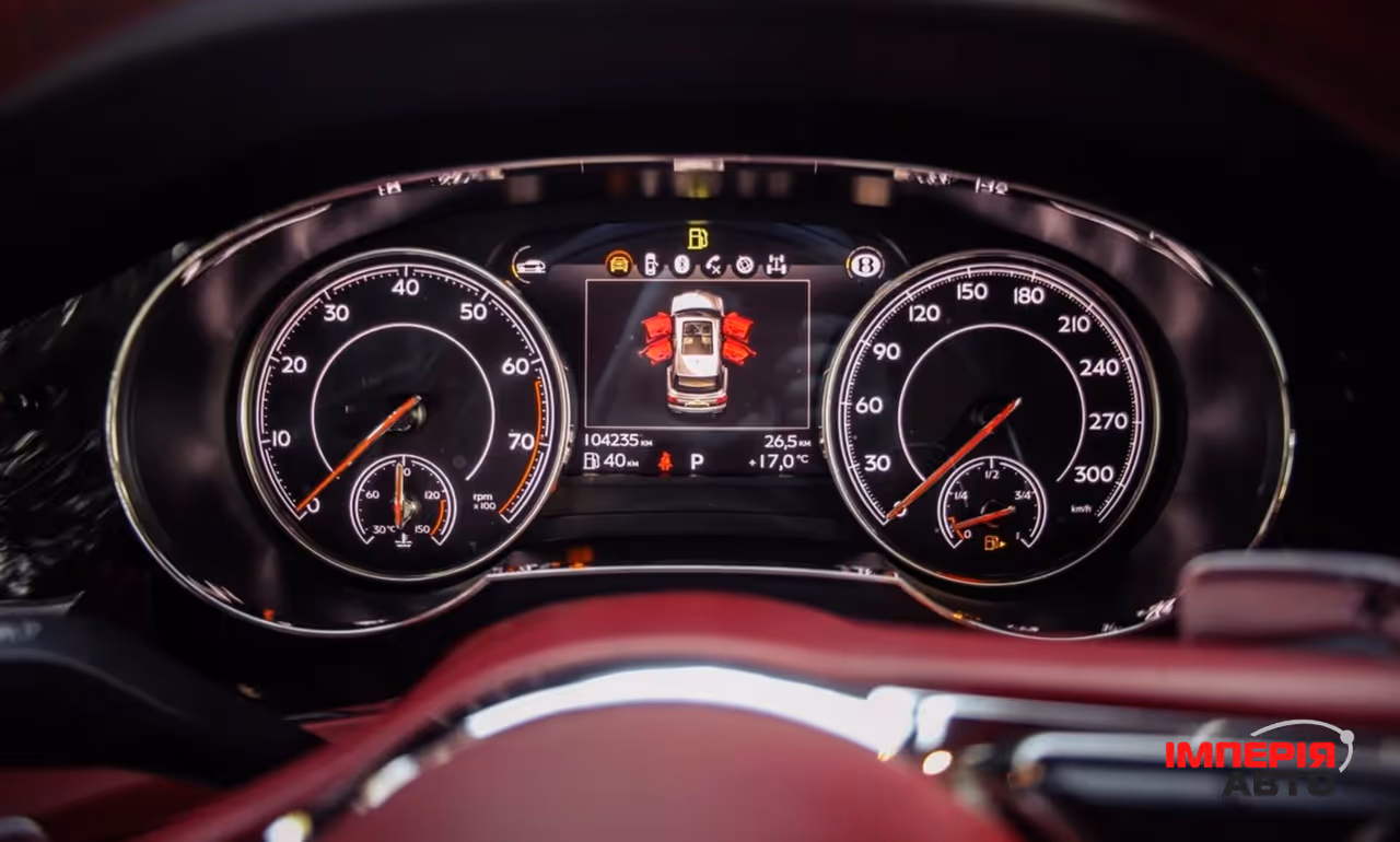 Bentley Bentayga - фото 25