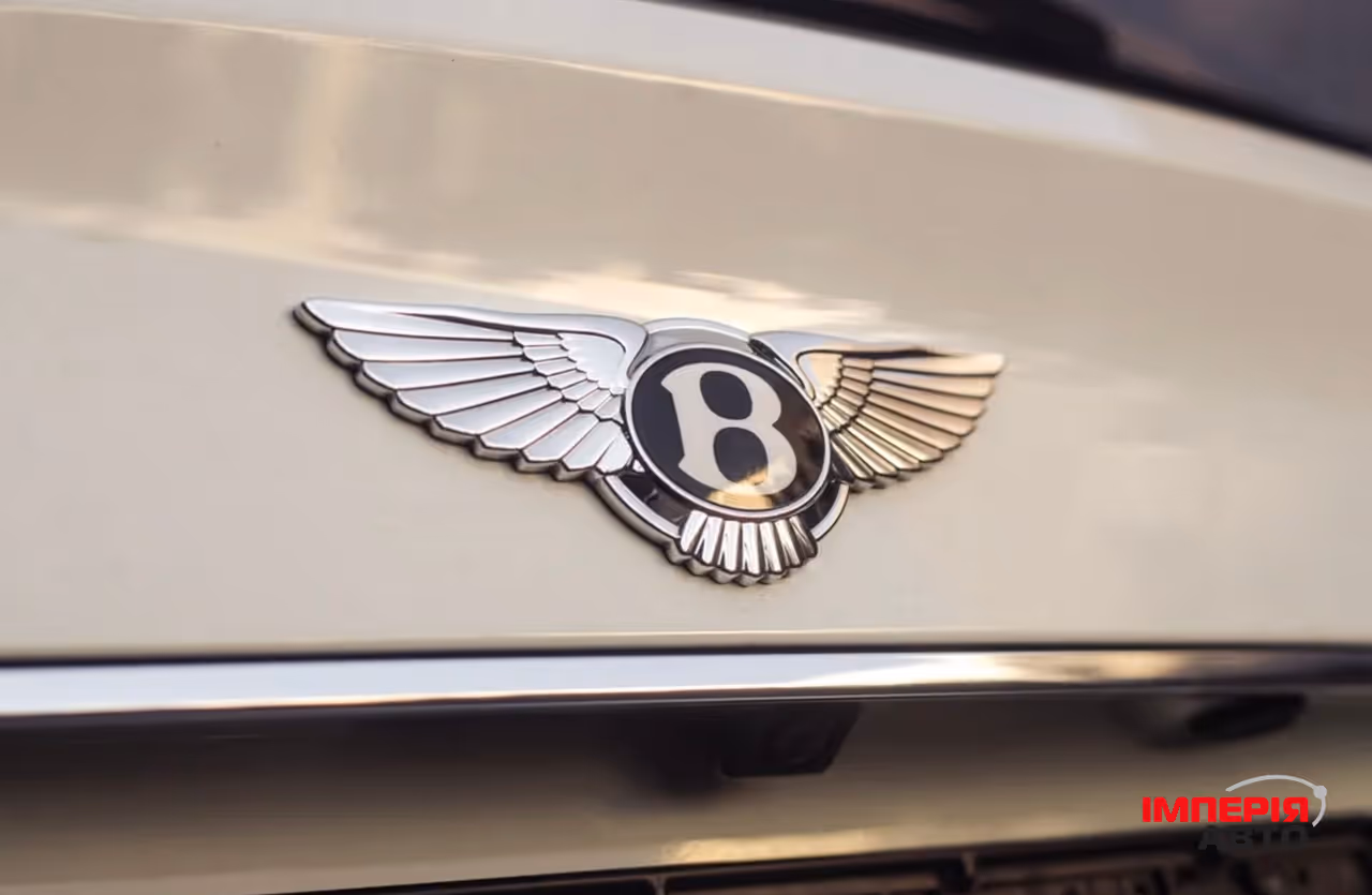 Bentley Bentayga - фото 13
