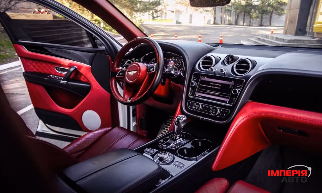 Bentley Bentayga - фото 27