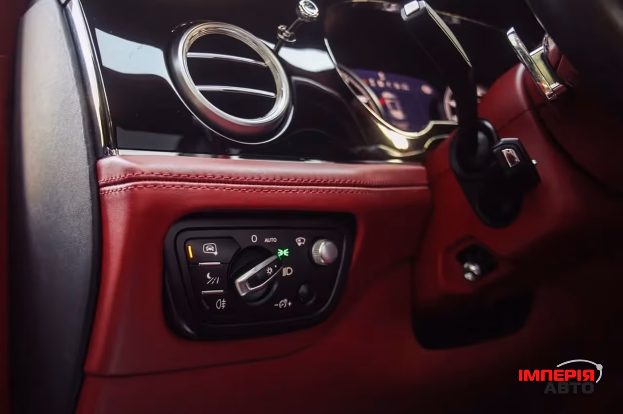 Bentley Bentayga - фото 39