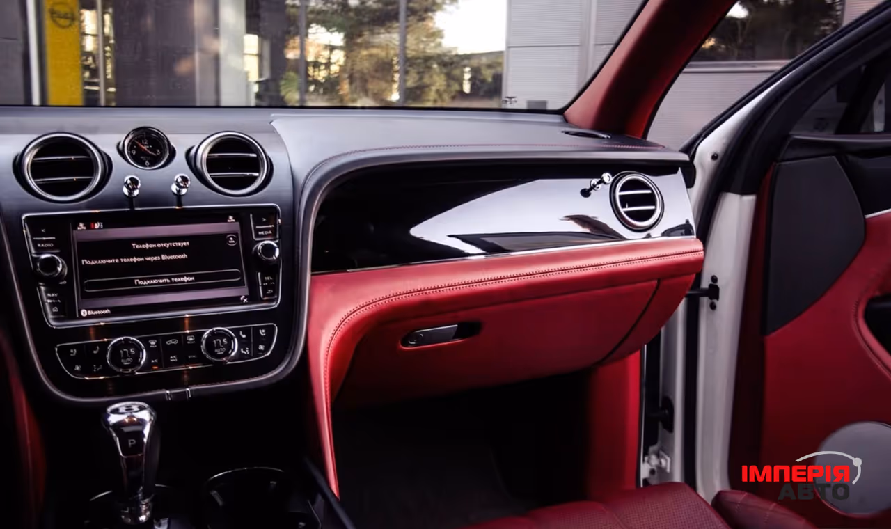 Bentley Bentayga - фото 19