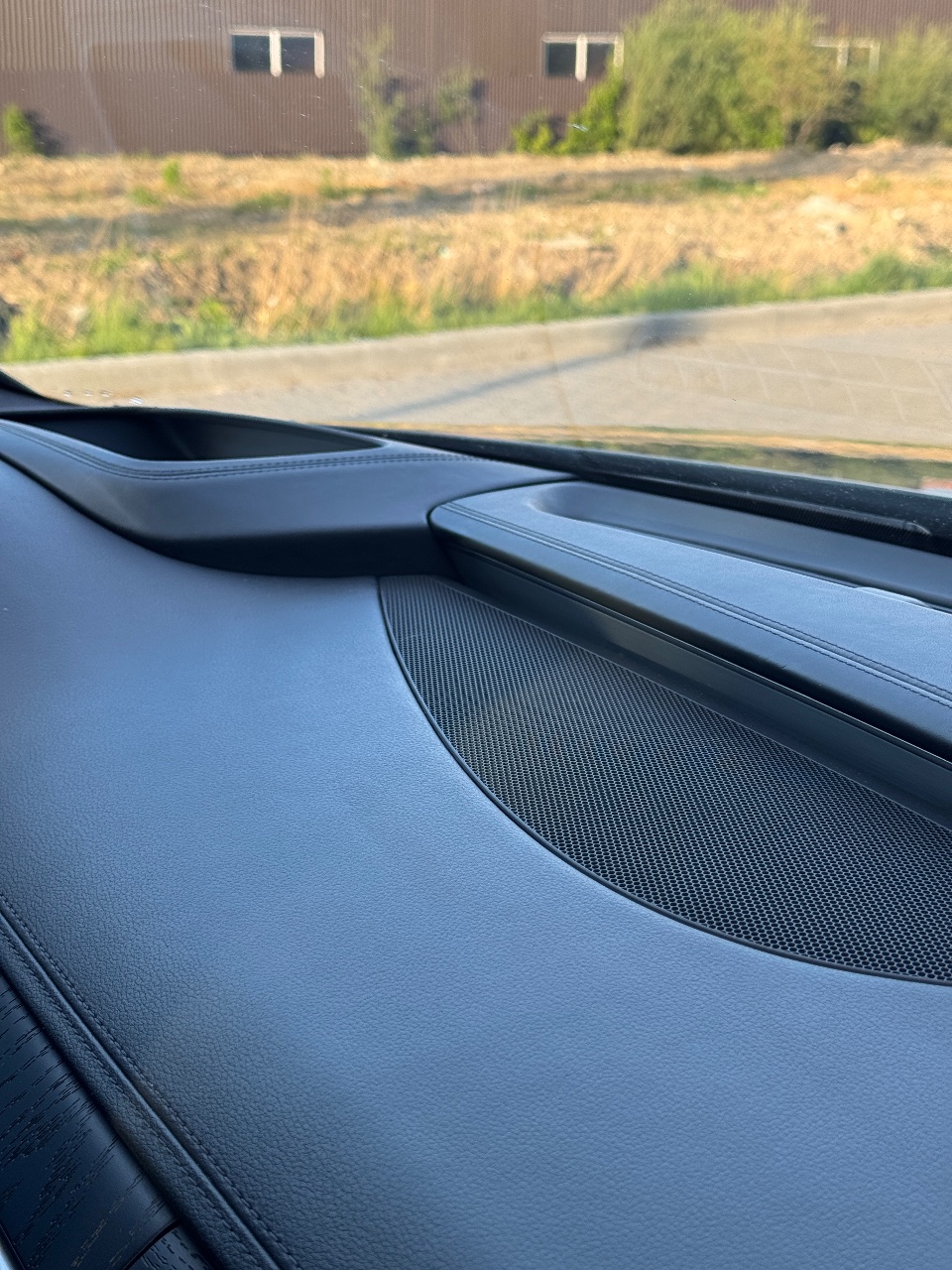 Audi A8 - фото 23