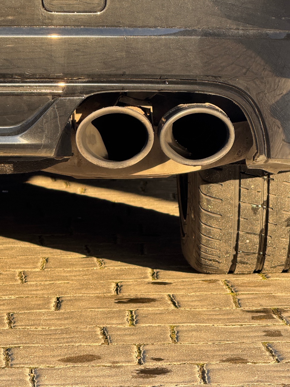 Audi A8 - фото 12