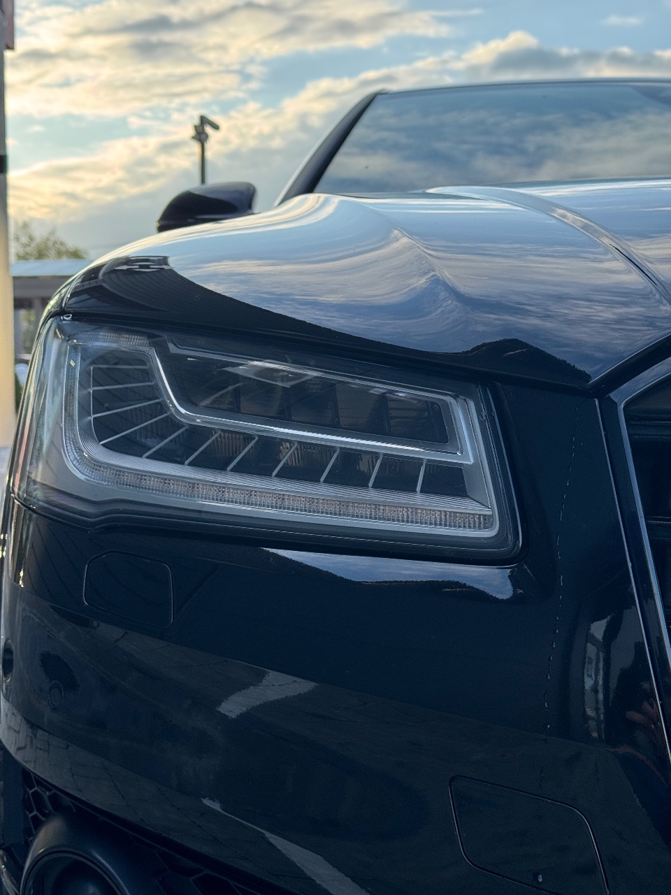 Audi A8 - фото 9