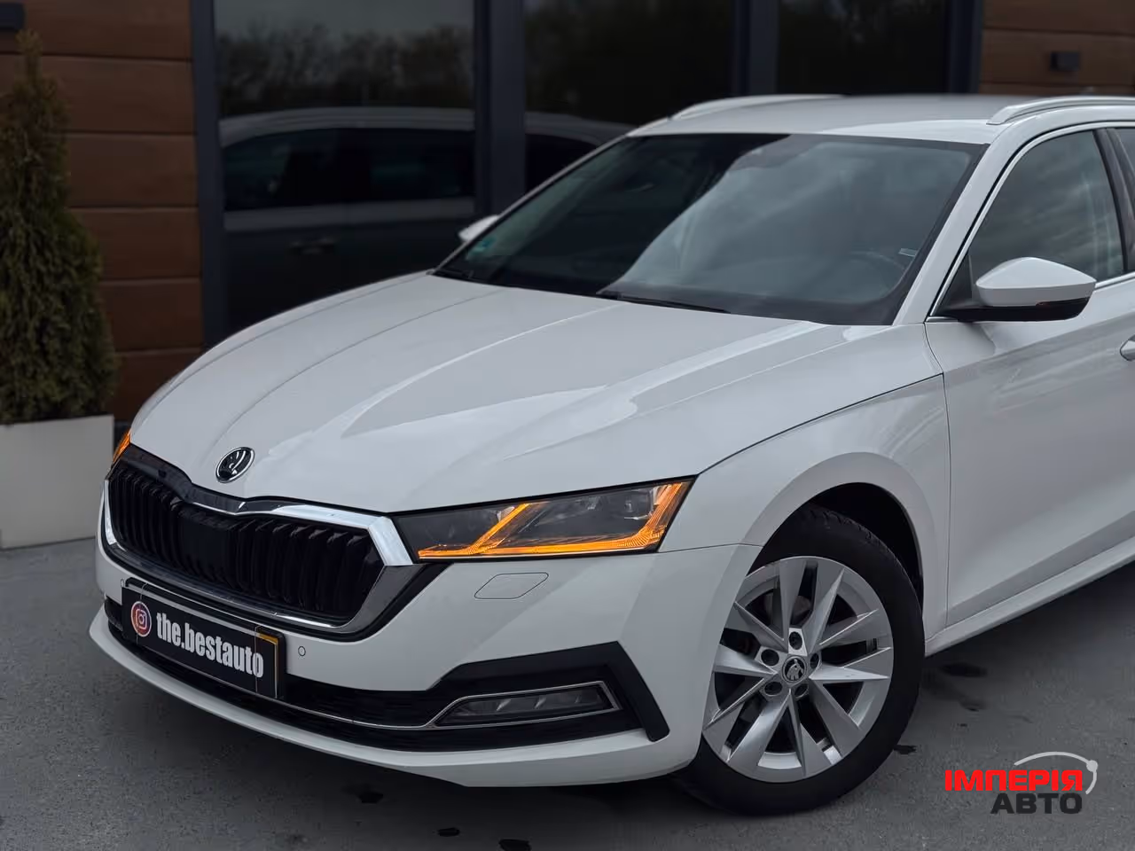 Skoda Octavia - фото 3