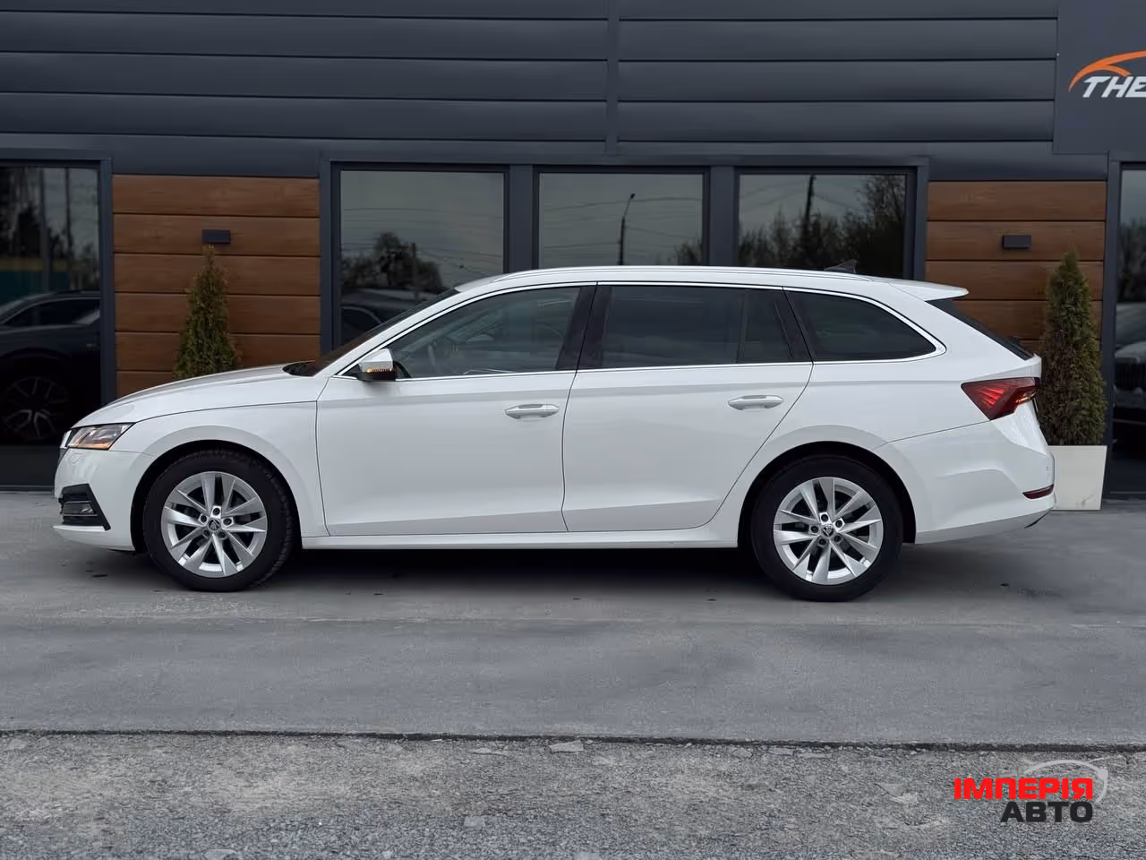 Skoda Octavia - фото 12