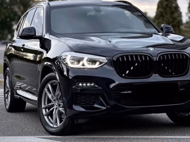 BMW X3 - фото 1