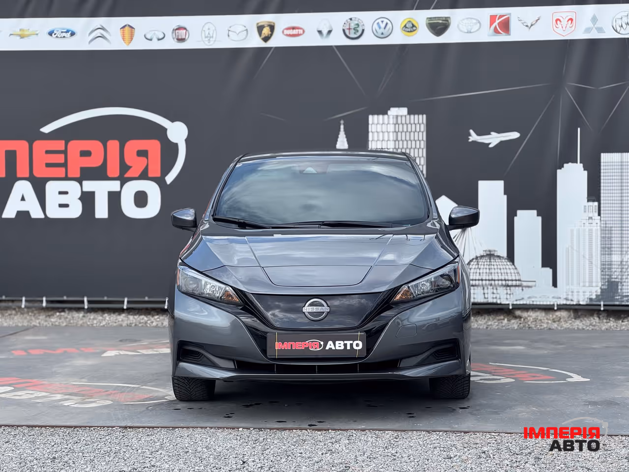 Nissan Leaf - фото 2