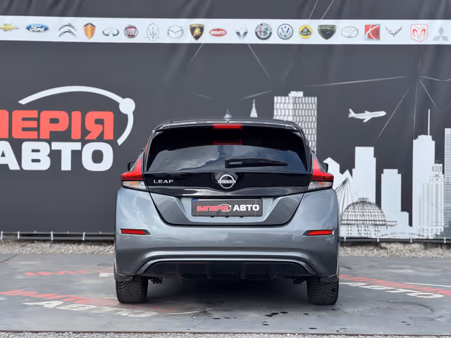Nissan Leaf - фото 4