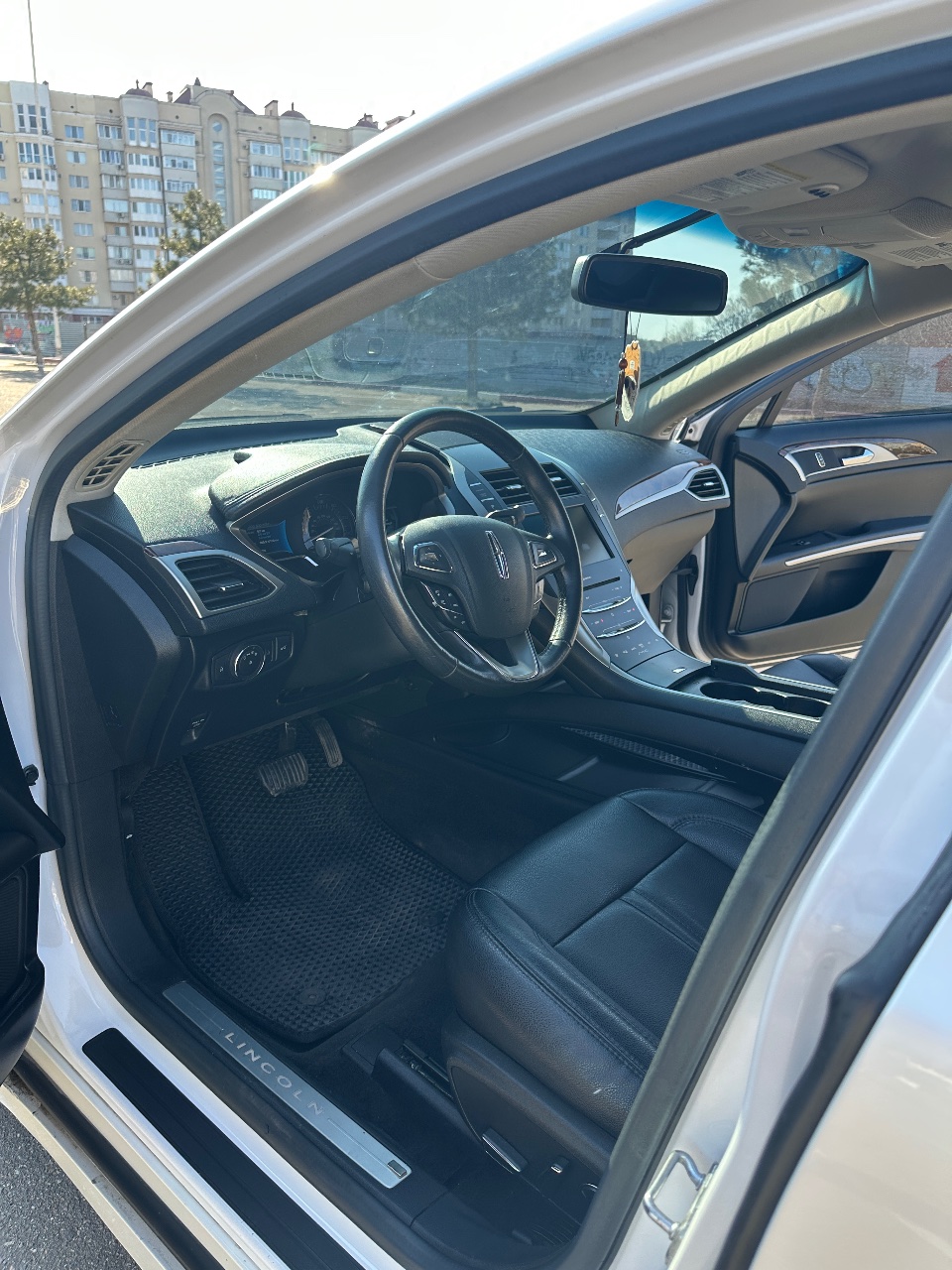 Lincoln MKZ - фото 11