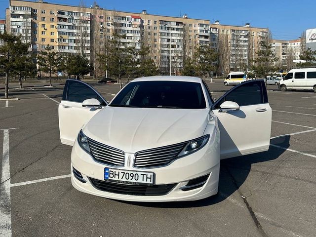 Lincoln MKZ - фото 4