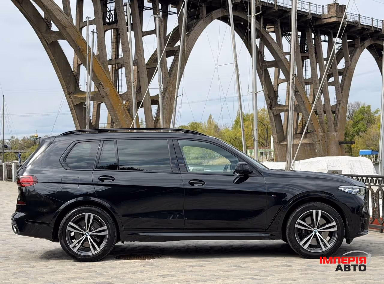 BMW X7 - фото 6