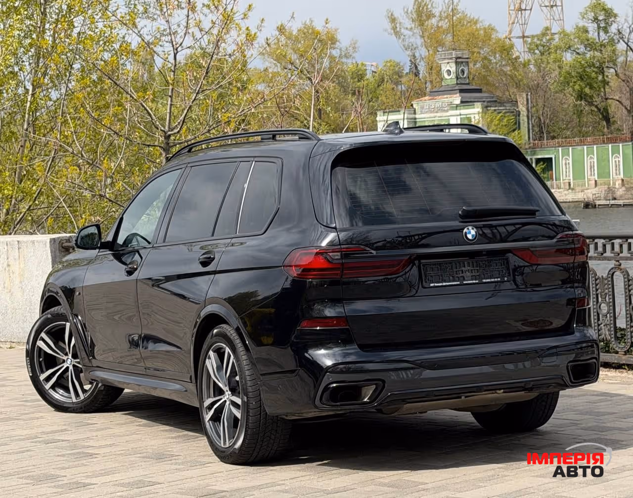 BMW X7 - фото 9