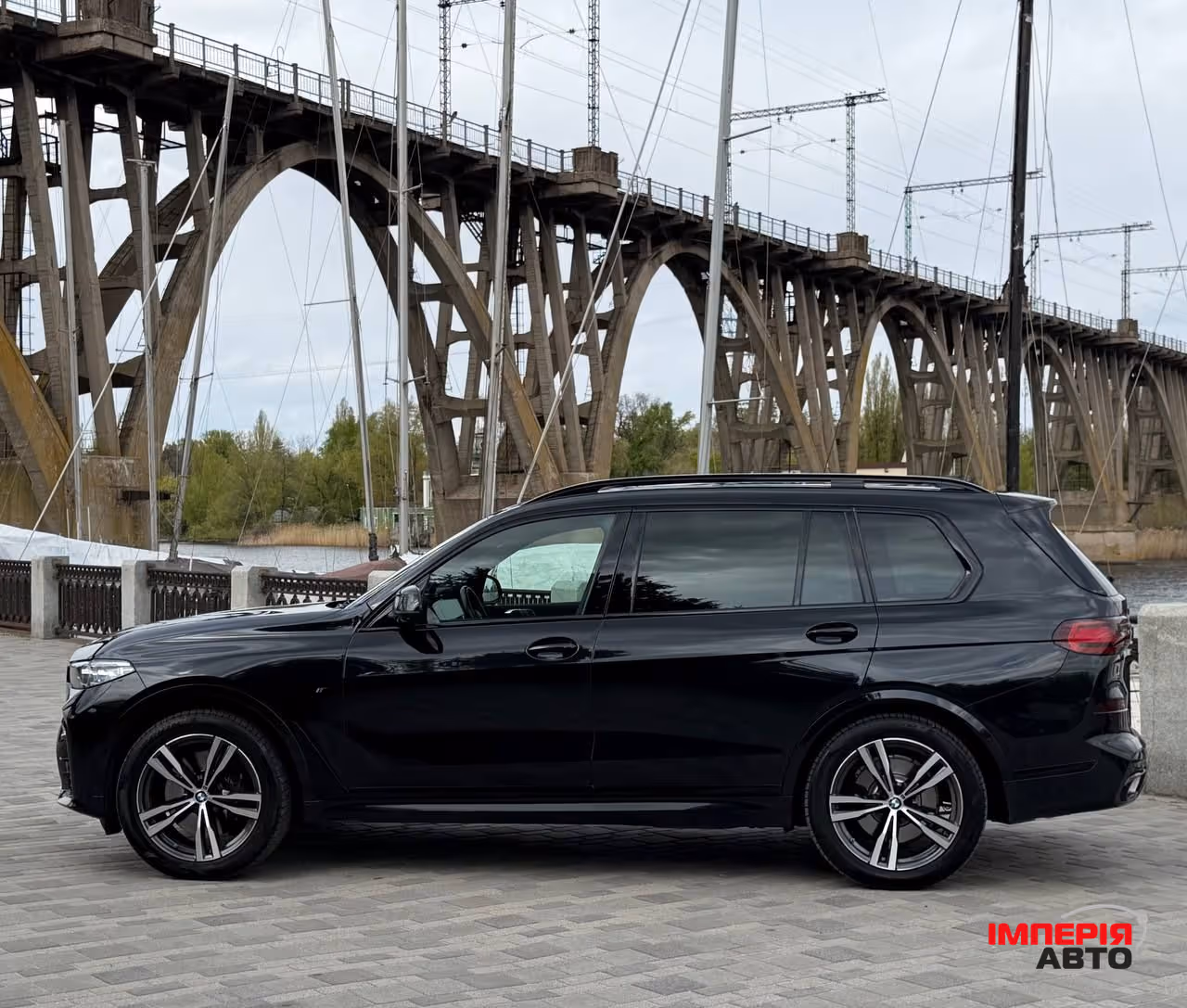 BMW X7 - фото 8