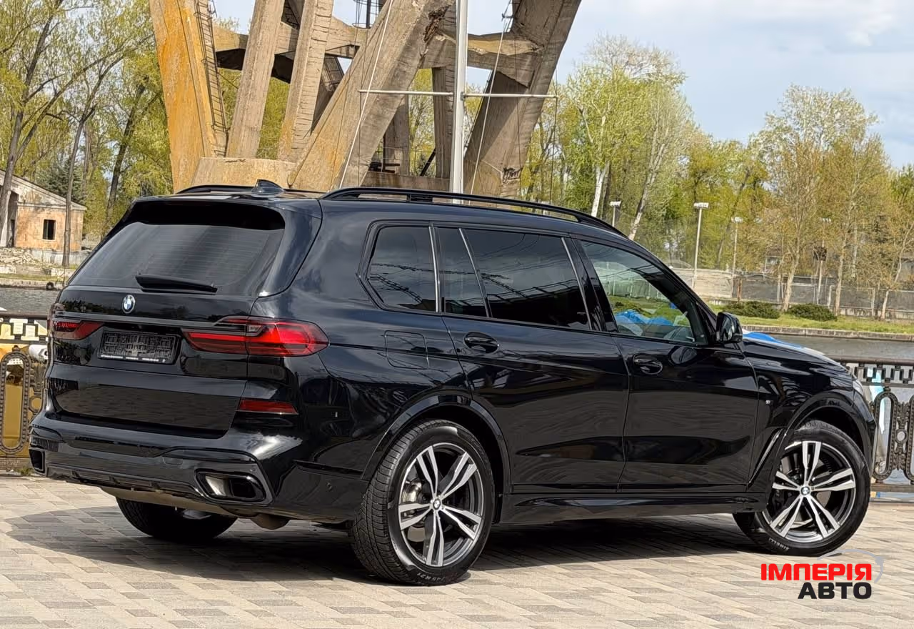 BMW X7 - фото 13