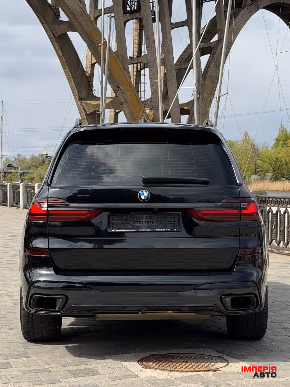 BMW X7 - фото 12