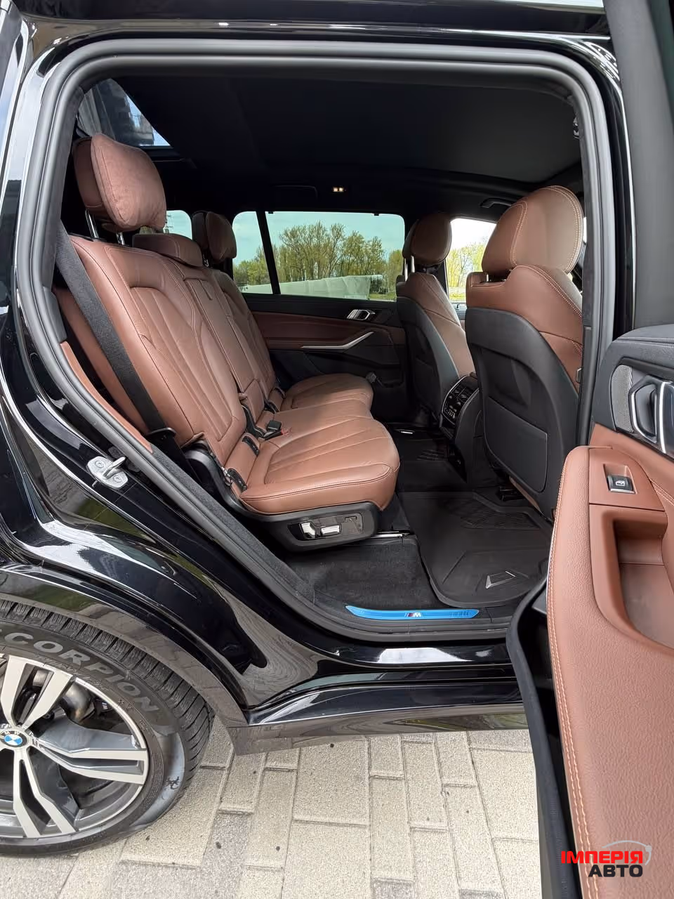 BMW X7 - фото 33