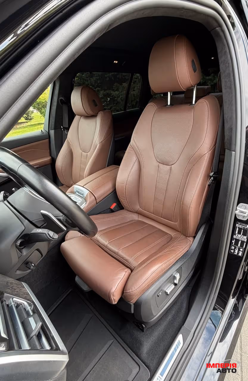 BMW X7 - фото 25