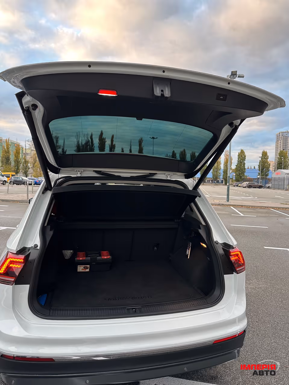 Volkswagen Tiguan - фото 17