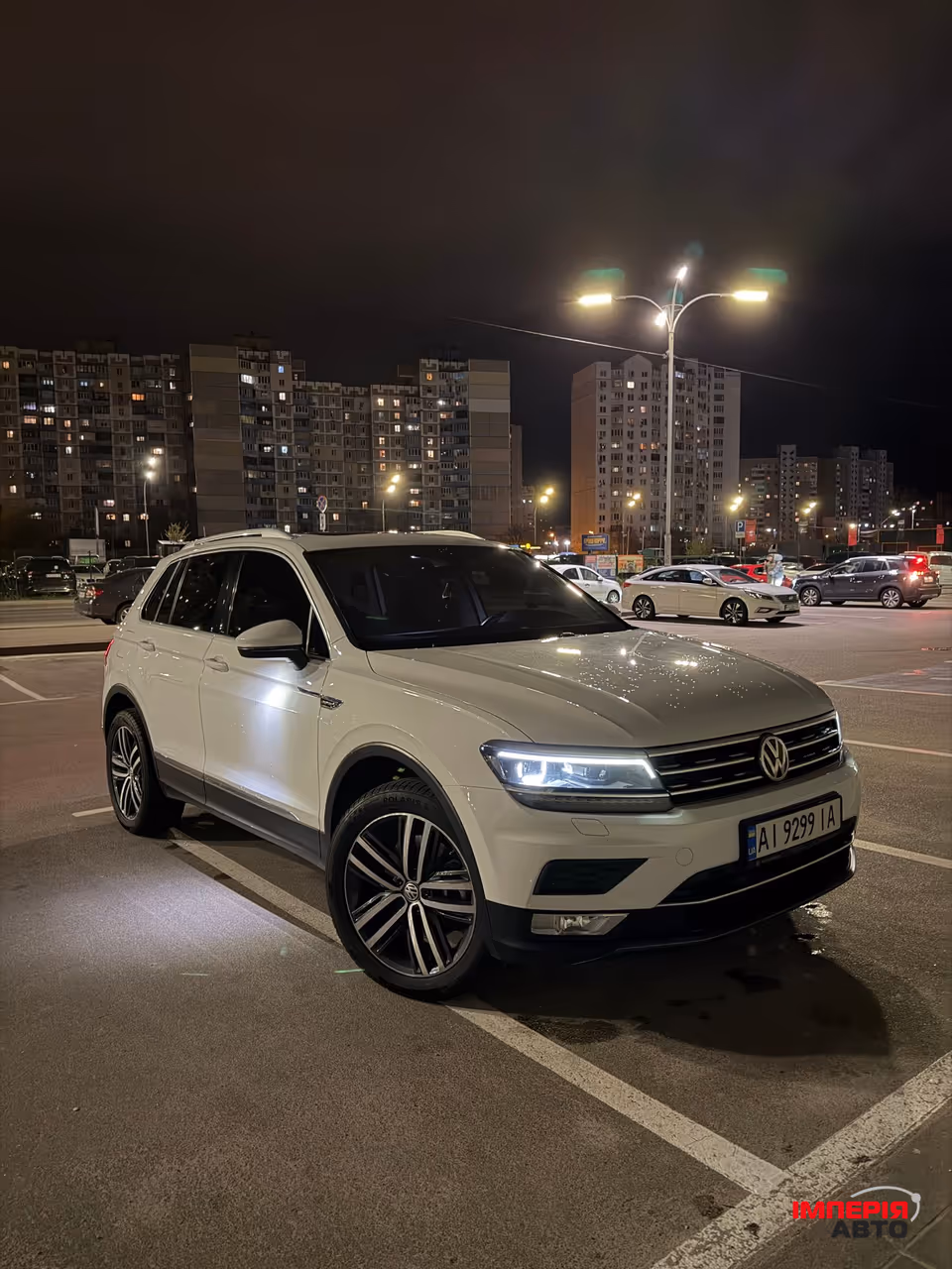 Volkswagen Tiguan - фото 1