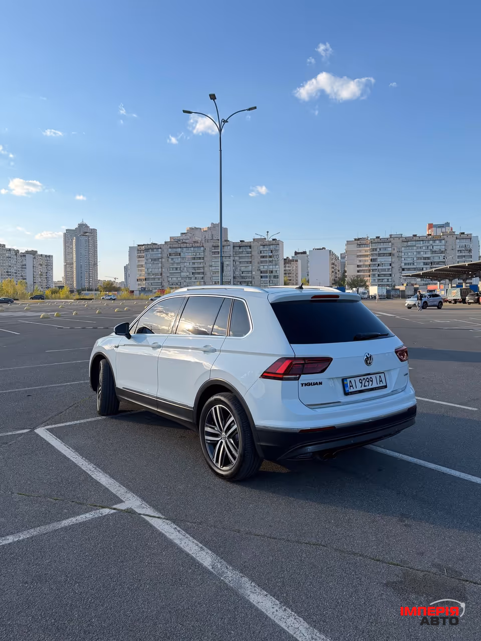 Volkswagen Tiguan - фото 3