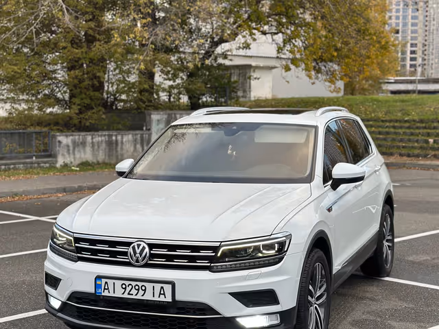 Volkswagen Tiguan - фото 3